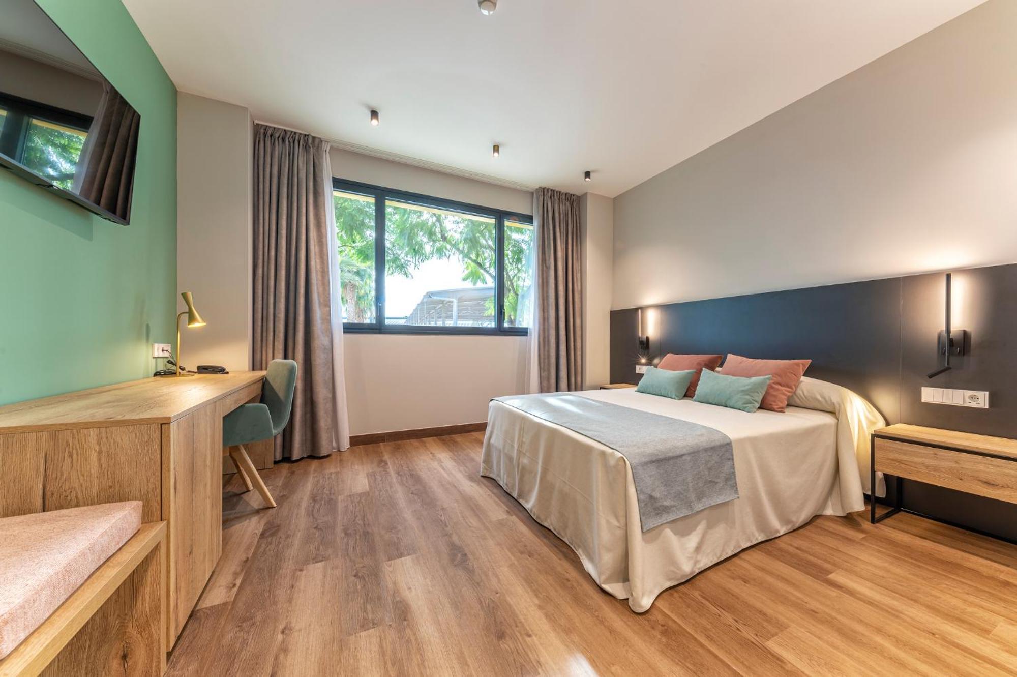 Universa Hoteles San Vicente Raspeig Ngoại thất bức ảnh