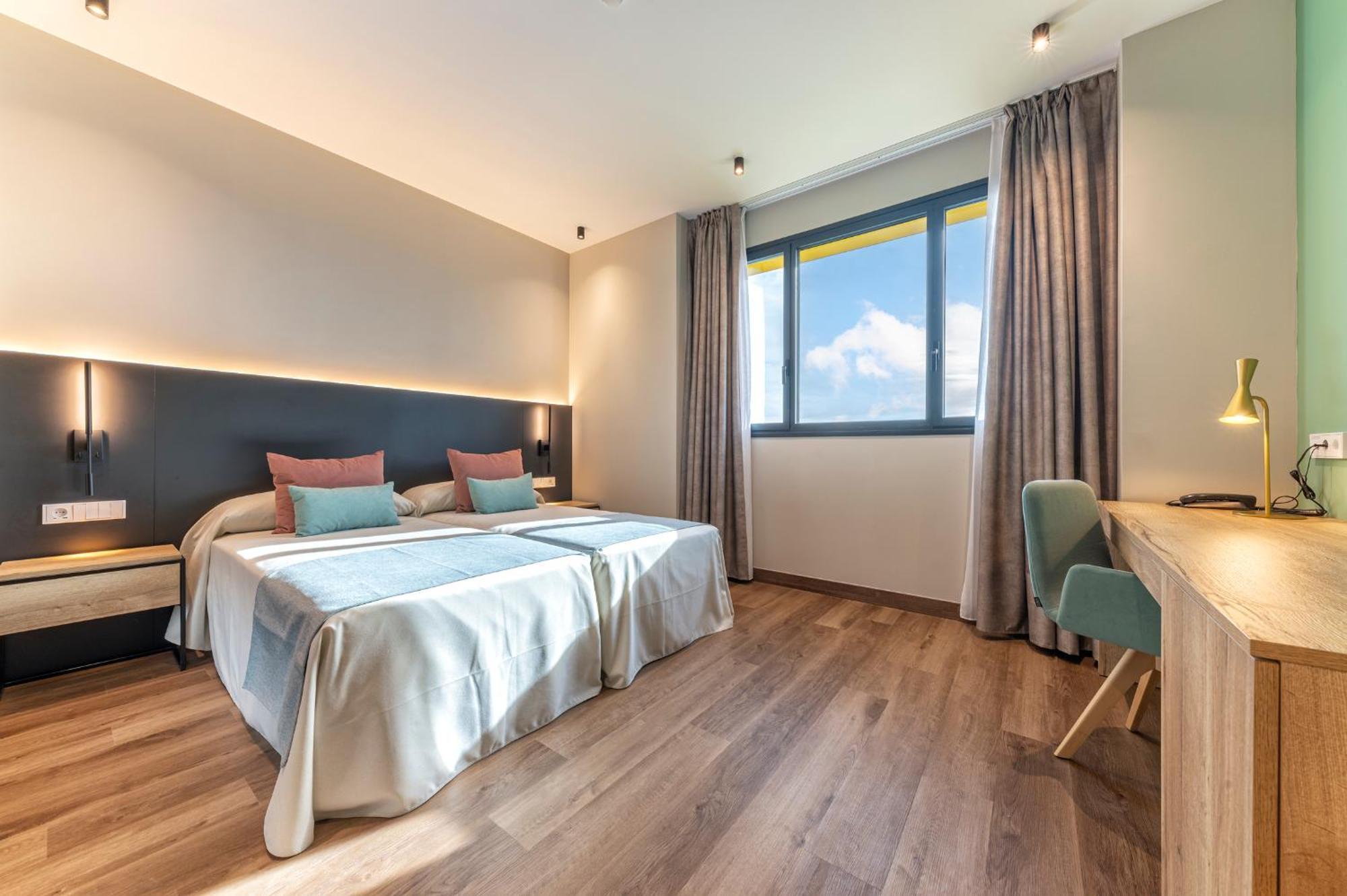 Universa Hoteles San Vicente Raspeig Ngoại thất bức ảnh